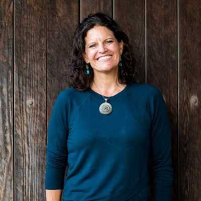 Dr Mindy Pelz